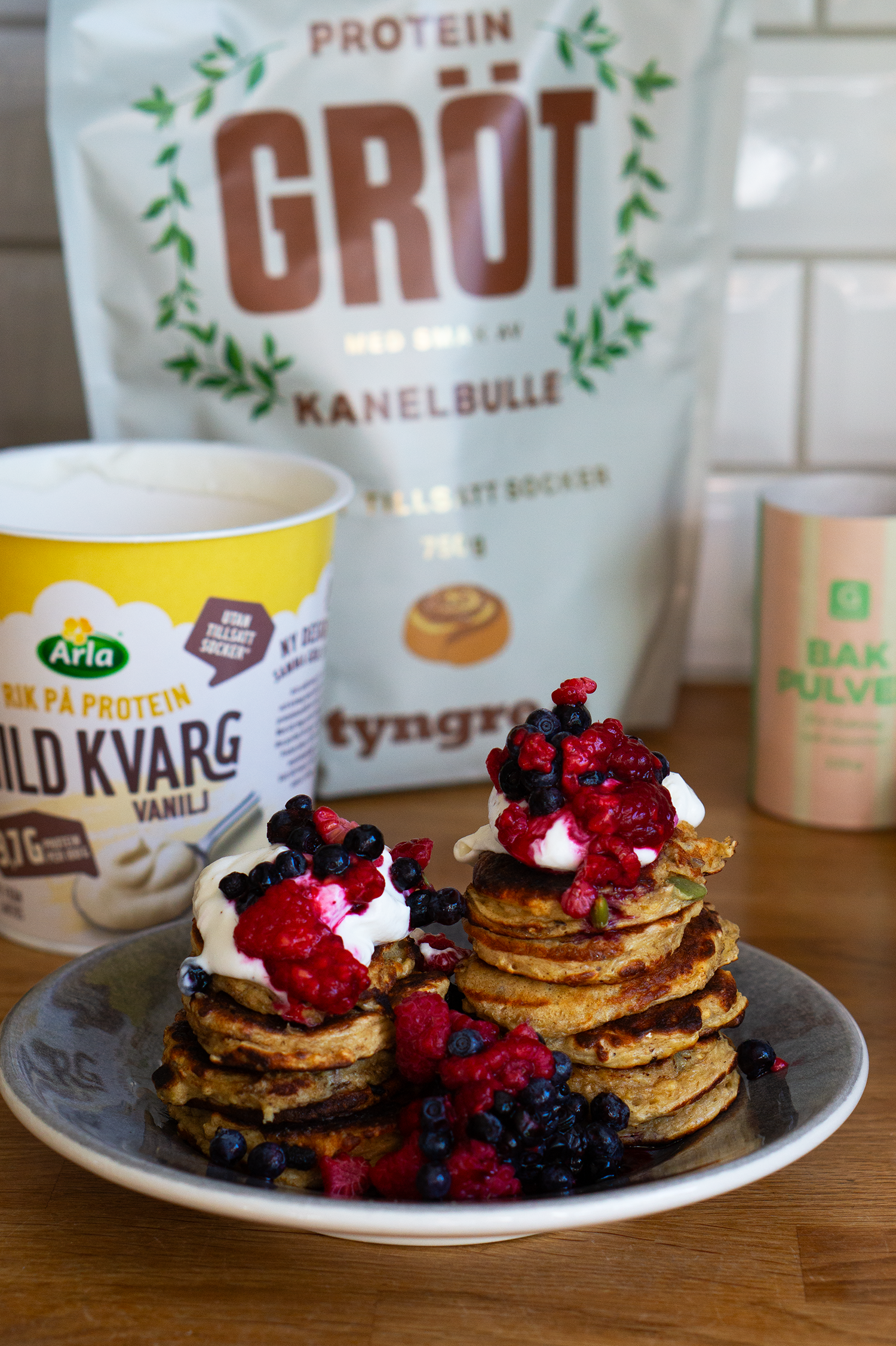 Kanelbulleplättar med kvarg och bär