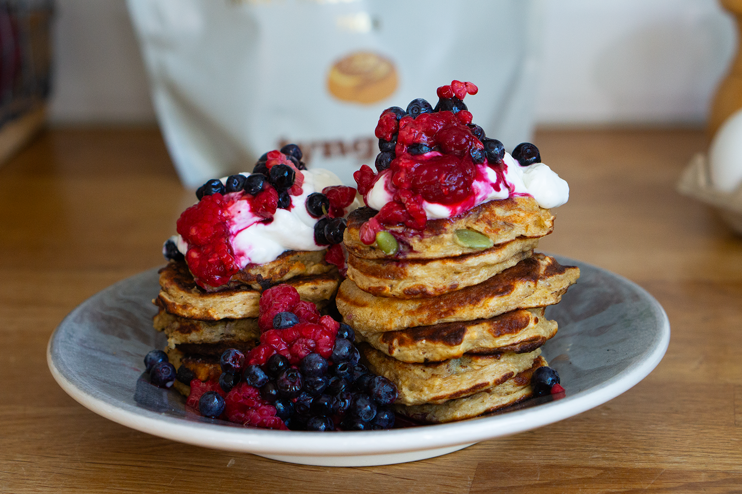 Kanelbulleplättar med kvarg och bär