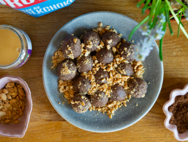 Proteinrika snickersbollar